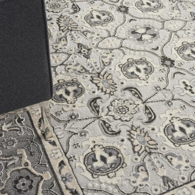 KI83 Rug 5 KI83 Rug - Image 3