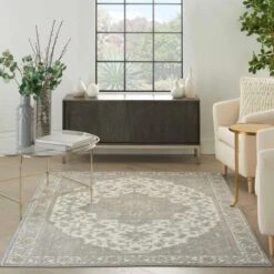 Kathy Ireland Grand Villa KI80 Light Grey Area Rug